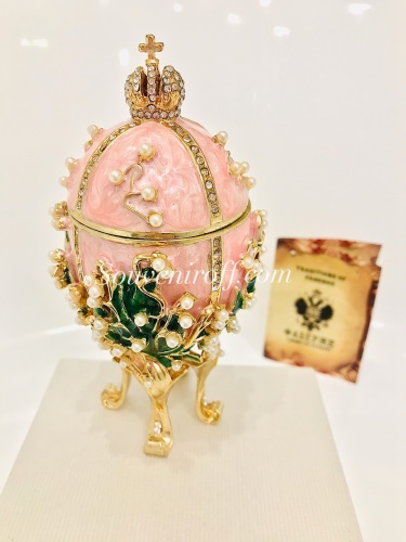 Музыкальное яйцо-шкатулка Фаберже среднее "Ландыши с короной"розовое  PC 1409 фото 4
